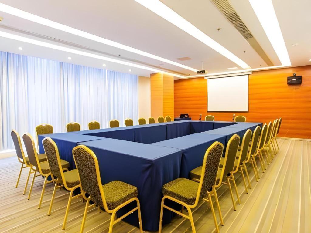Jinjiang Metropolo Hotel - Taizhou Wanda Plaza Exterior photo